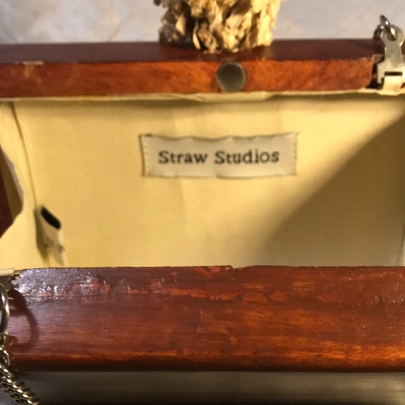 Solid wood “cigar box” crossbody purse - Picture 4 of 8